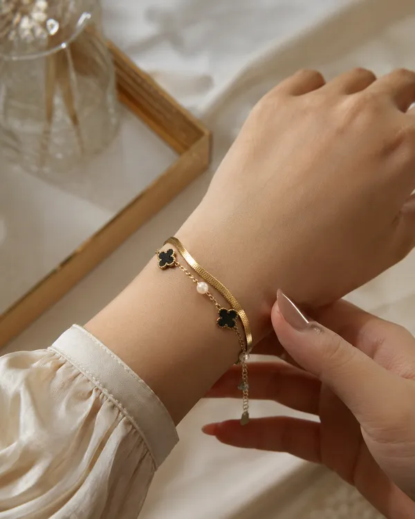 Gold_Plated_Black_Clover_Pearl_Charm_Layered_Bracelet_for_Women