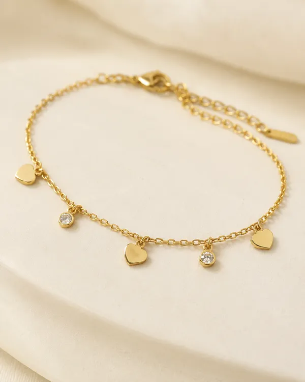 Gold_Plated_Heart_and_Crystal_Charm_Bracelet_for_Women