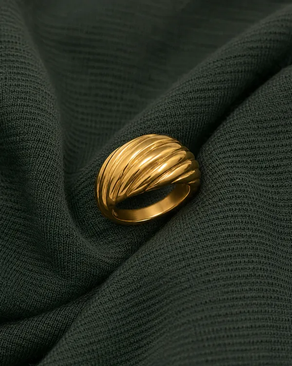 Gold_Ridged_Dome_Ring_for_Women