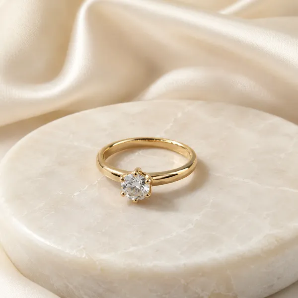 Yellow_Gold_Solitaire_Diamond_Engagement_Ring_for_Women
