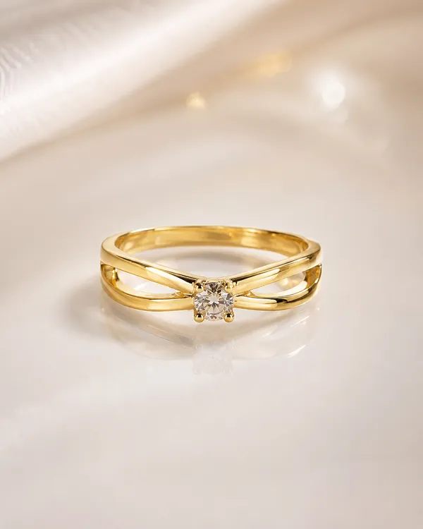 Gold_Plated_Solitaire_Diamond_Ring_for_Women