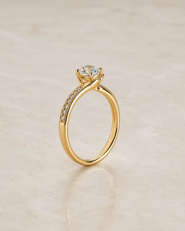 Gold_Tone_Solitaire_Ring_with_Pav�_Band_for_Women