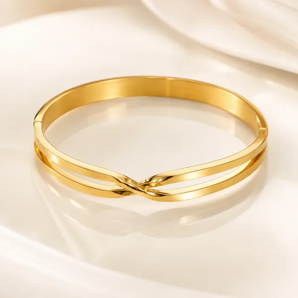 Gold_Twisted_Bangle_Bracelet_for_Women