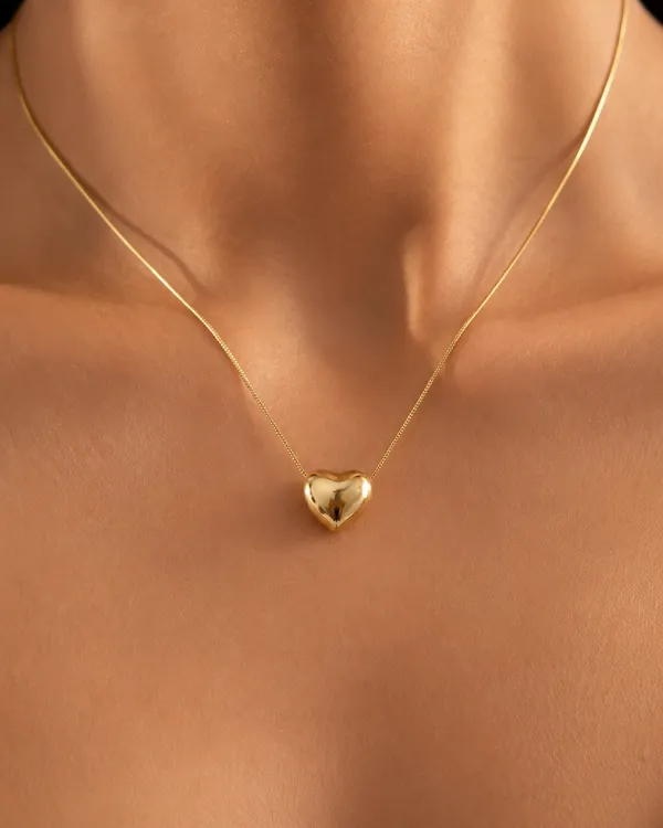 Gold_Heart_Pendant_Necklace_with_Adjustable_Chain_for_Women