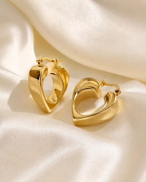 Gold_Chunky_Heart_Hoop_Earrings_for_Women
