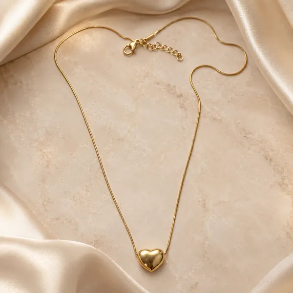 Gold_Heart_Pendant_Necklace_with_Adjustable_Chain_for_Women