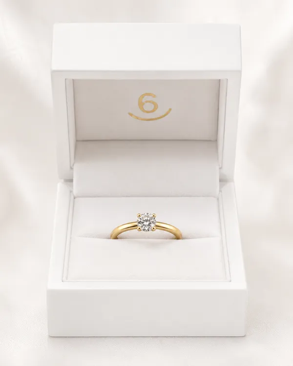 Yellow_Gold_Solitaire_Diamond_Engagement_Ring_for_Women