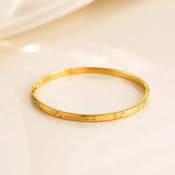 Gold_Floral_Engraved_Adjustable_Cuff_Bracelet_for_Women