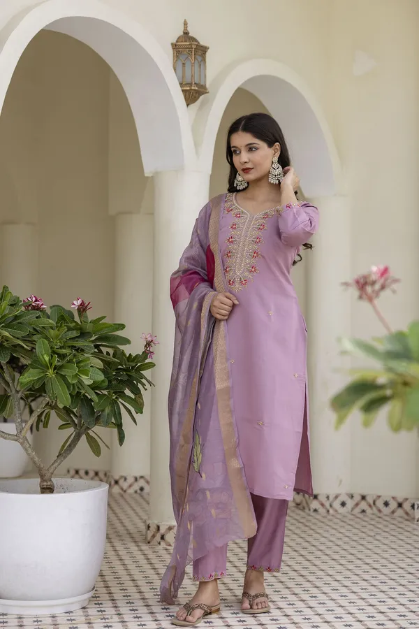 Pink_Kurta_SetViscose_For_Women