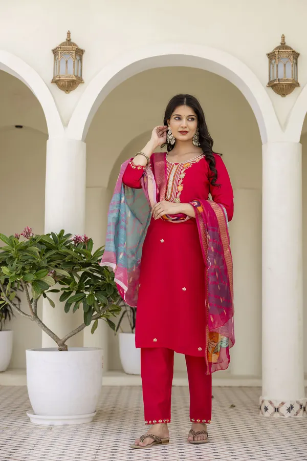 Pink_Kurta_SetViscose_For_Women