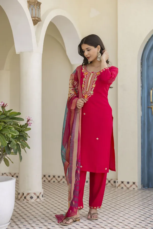 Pink_Kurta_SetViscose_For_Women