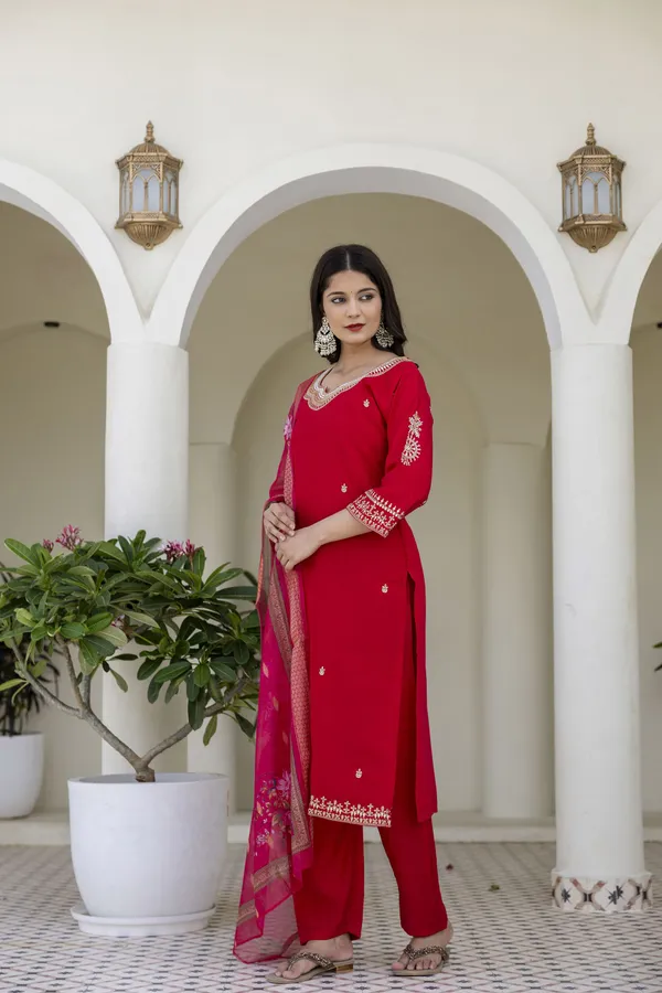 Red_Kurta_Set80%_Cotton,_20%_Silk_For_Women