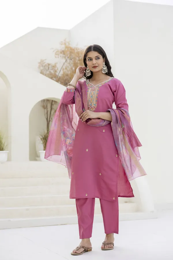 Pink_Kurta_SetViscose_For_Women