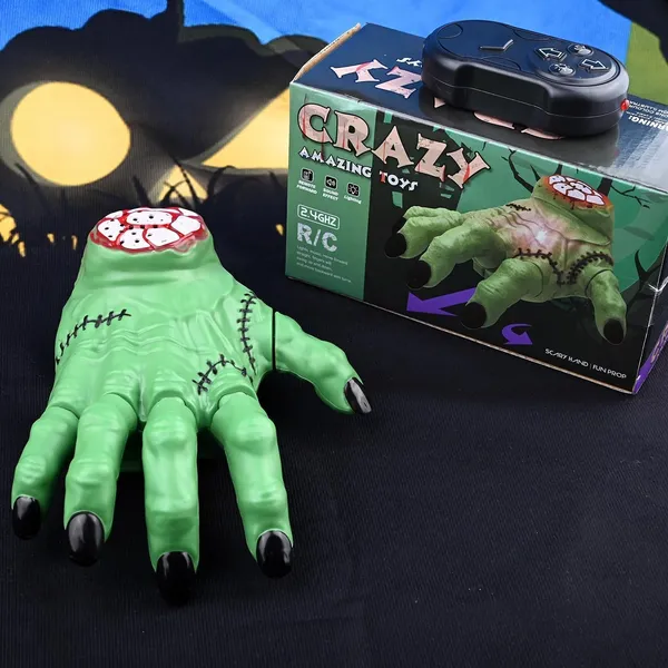 Wumble_Toy_Remote_Control_Crawling_Hand_Toy_for_Kids_|_2.4GHz_Realistic_Horror_Hand_with_Light_&_Sound_Effects_|_Scary_Prank_Toy_for_Halloween_Party_Gifts_for_Kids_-_Multicolor_(Color_As_Per_Stock)