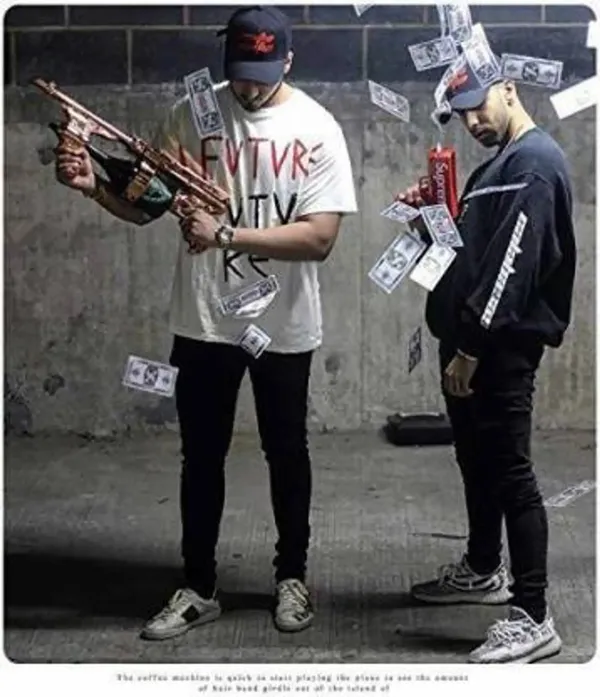Wumble_Toy_Super_Gun_The_Cash_Cannon_Money_Gun_Toy_For_Kids_And_Adults_With_1_Bundle_Of_Fake_Dollar_For_Flawless_Enjoyment_-_Suitable_For_Parties,_Weddings,_Birthdays_-_Press_The_Trigger_And_See_The_Magic