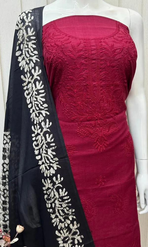 Maroon_Cambric_Cotton_Lucknowi_Embroidered_Batik_Print_Unstitched_Suit_With_Black_Dupatta_For_Women