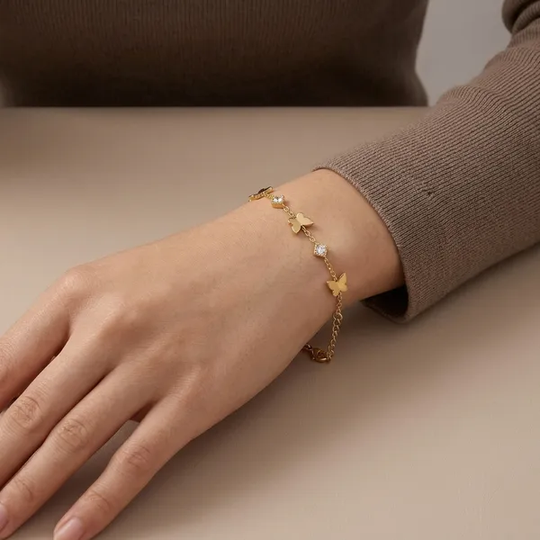 Gold_Butterfly_Cubic_Zirconia_Chain_Bracelet_For_Women