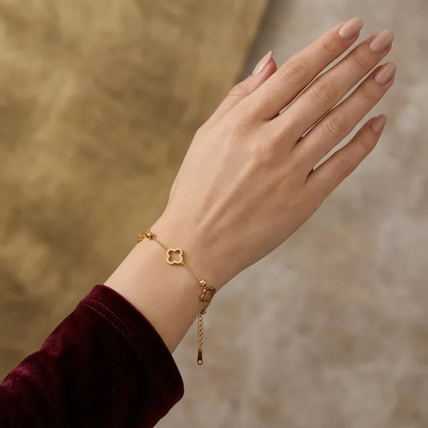 Gold_Plated_Clover_Bracelet_For_Women