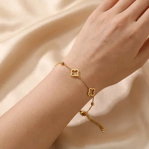 Gold_Plated_Clover_Bracelet_For_Women