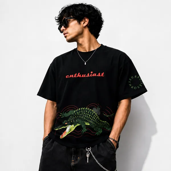 Black_Graphic_Oversized_T-Shirt_for_Men