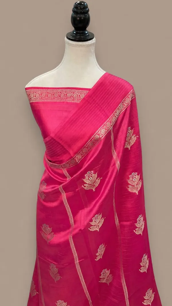 Pink_Silk_Embroidered_Floral_Motif_Saree_For_Women