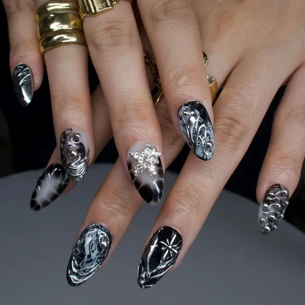 Abstract_Press_On_Nails_For_Women