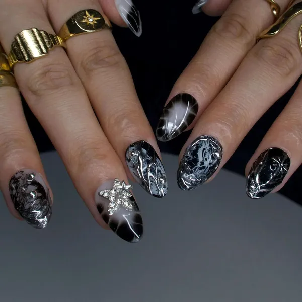 Abstract_Press_On_Nails_For_Women