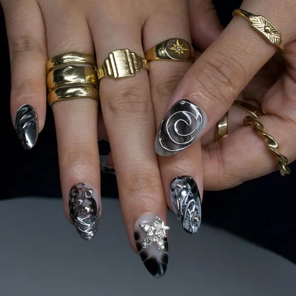 Abstract_Press_On_Nails_For_Women