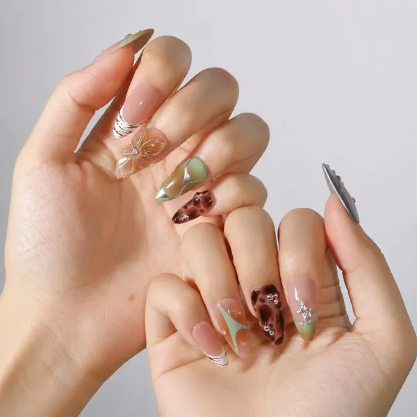 Abstract_Press_On_Nails_For_Women