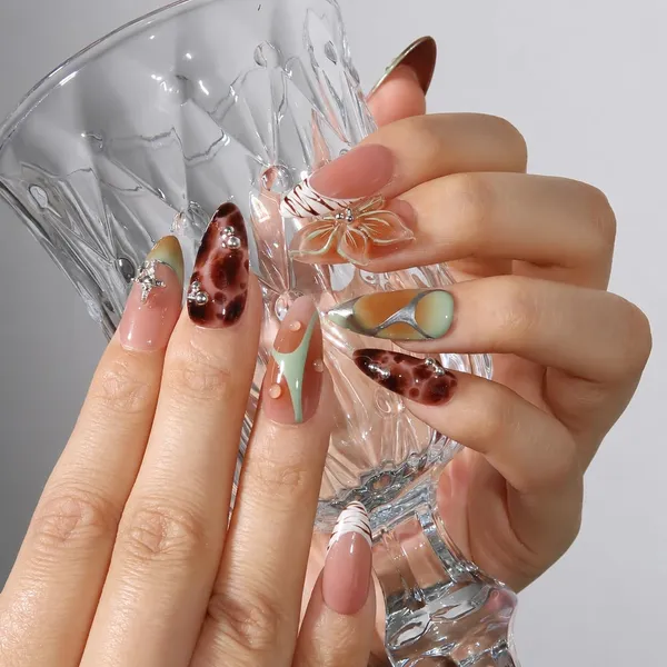 Abstract_Press_On_Nails_For_Women