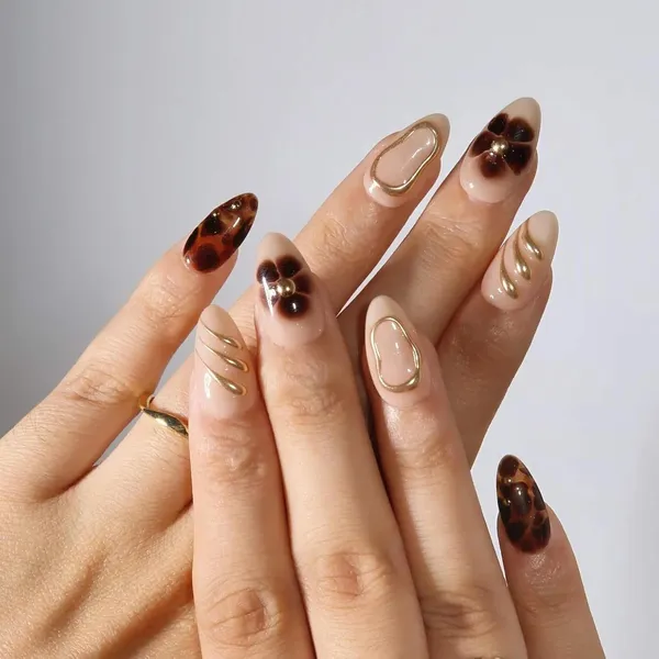 Abstract_Press_On_Nails_For_Women