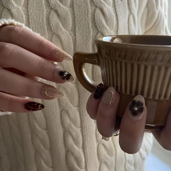 Abstract_Press_On_Nails_For_Women