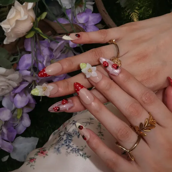 Abstract_Press_On_Nails_For_Women