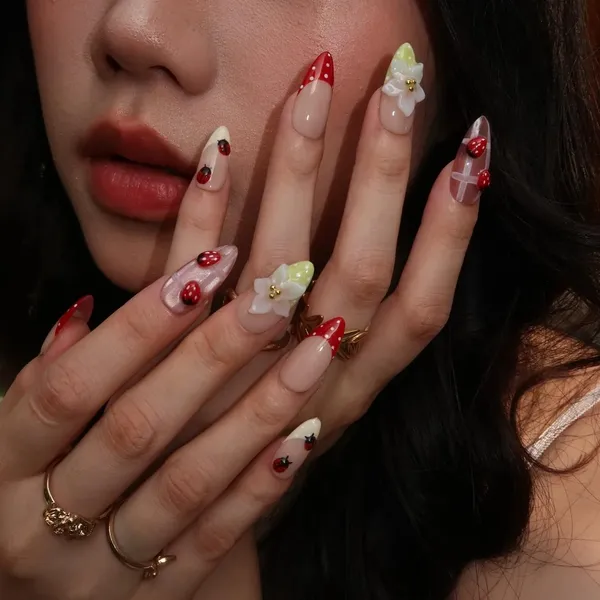 Abstract_Press_On_Nails_For_Women
