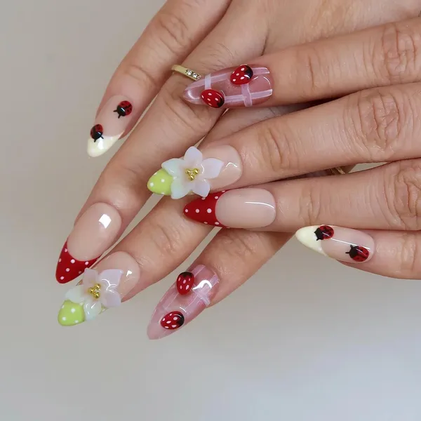 Abstract_Press_On_Nails_For_Women