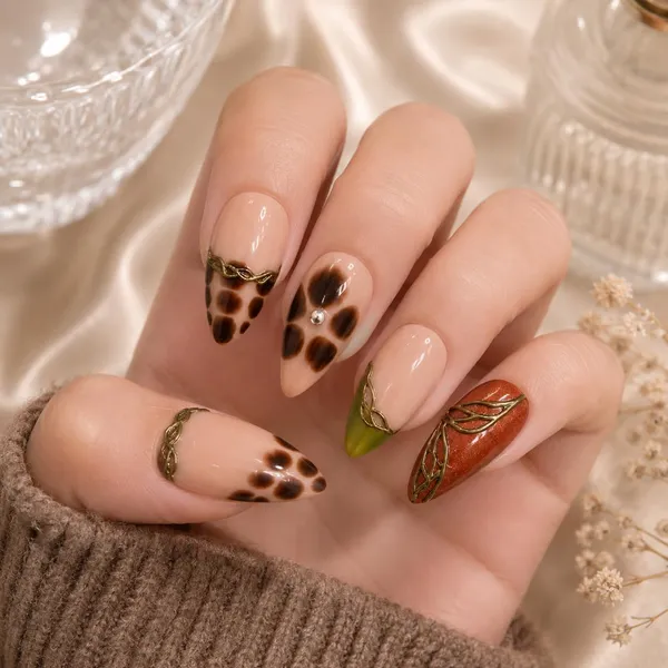 Abstract_Press_On_Nails_For_Women