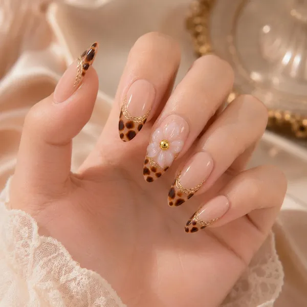 Abstract_Press_On_Nails_For_Women