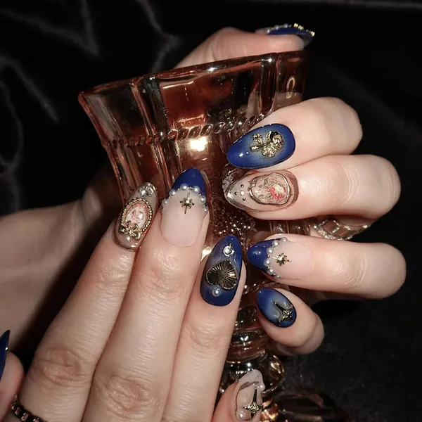 Abstract_Press_On_Nails_For_Women