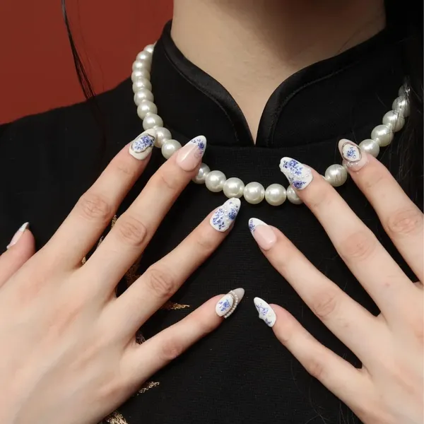 Abstract_Press_On_Nails_For_Women