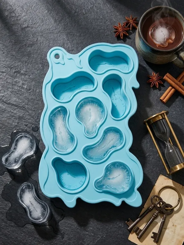 Blue_Plastic_Premium_Ice_Cube_Tray_For_Unisex_(Adults_And_Kids)