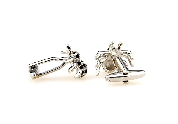 Silver_And_Black_Metal_Premium_Cufflinks_For_Men