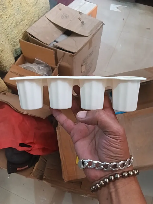 White_Plastic_Premium_Ice_Tray_For_Unisex_(Adults_And_Kids)
