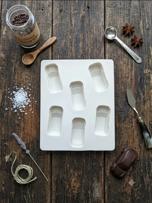 White_Plastic_Premium_Chocolate_Ice_Tray_For_Unisex_(Adults_And_Kids)