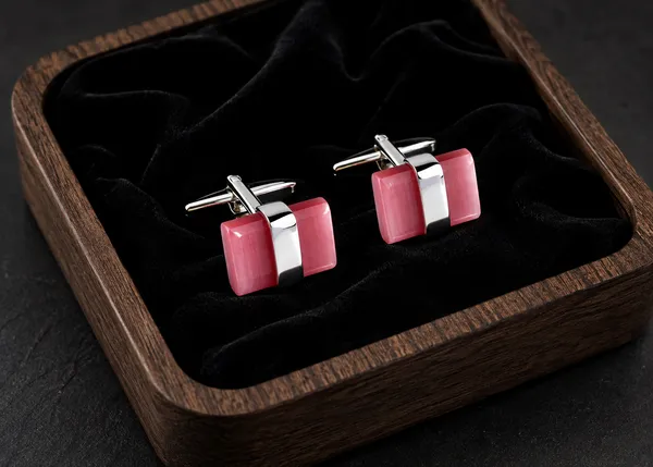 Silver_And_Red_Metal_Premium_Cufflinks_For_Men