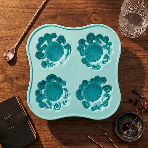 Sky_Blue_Plastic_Premium_Ice_Tray_For_Unisex_(Adults_And_Kids)