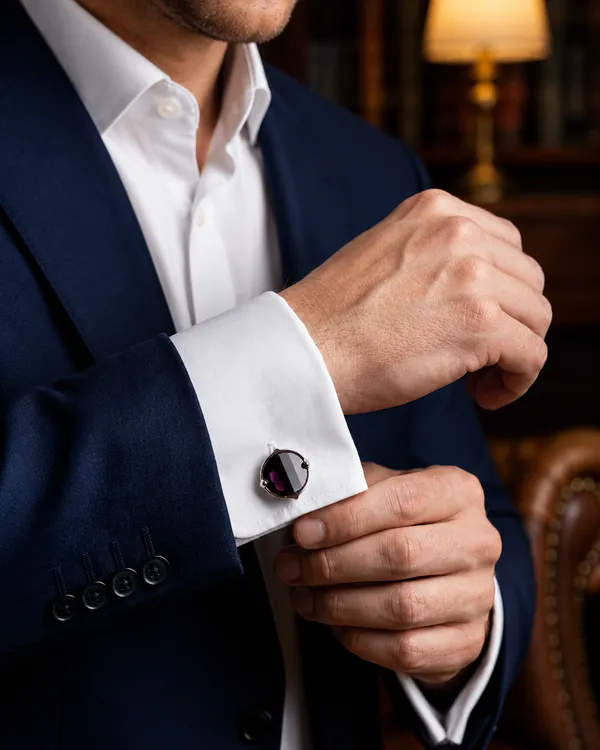 Elegant_Large_Black_Stone_Cufflinks_–_Men’s_Silver_Tone_Formal_Wear_Accessories_for_Groomsmen,_Weddings_&_Evening_Wear