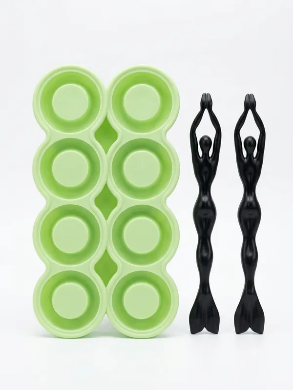Green_Plastic_Premium_Ice_Tray_With_Stirrer_For_Unisex_(Adults_And_Kids)