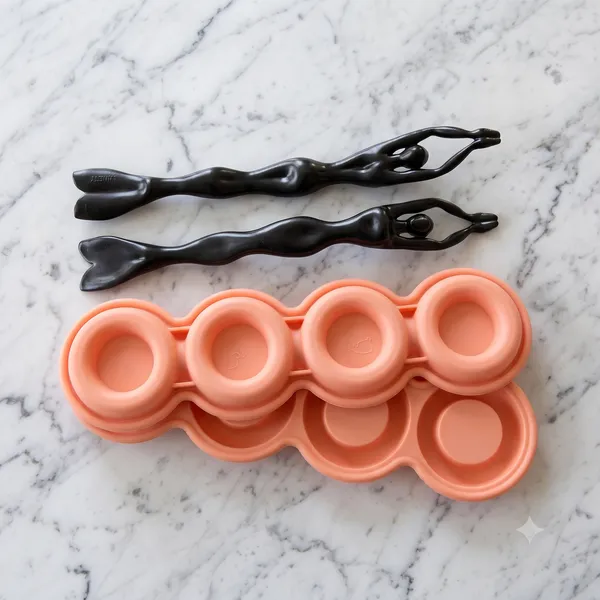 Green_Plastic_Premium_Ice_Tray_With_Stirrer_For_Unisex_(Adults_And_Kids)