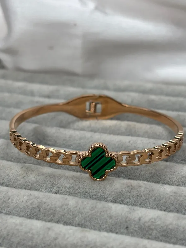 Gold_Stainless_Steel_Bracelet_For_Women