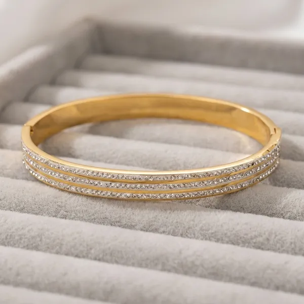 Gold_Stainless_Steel_Bangle_For_Women
